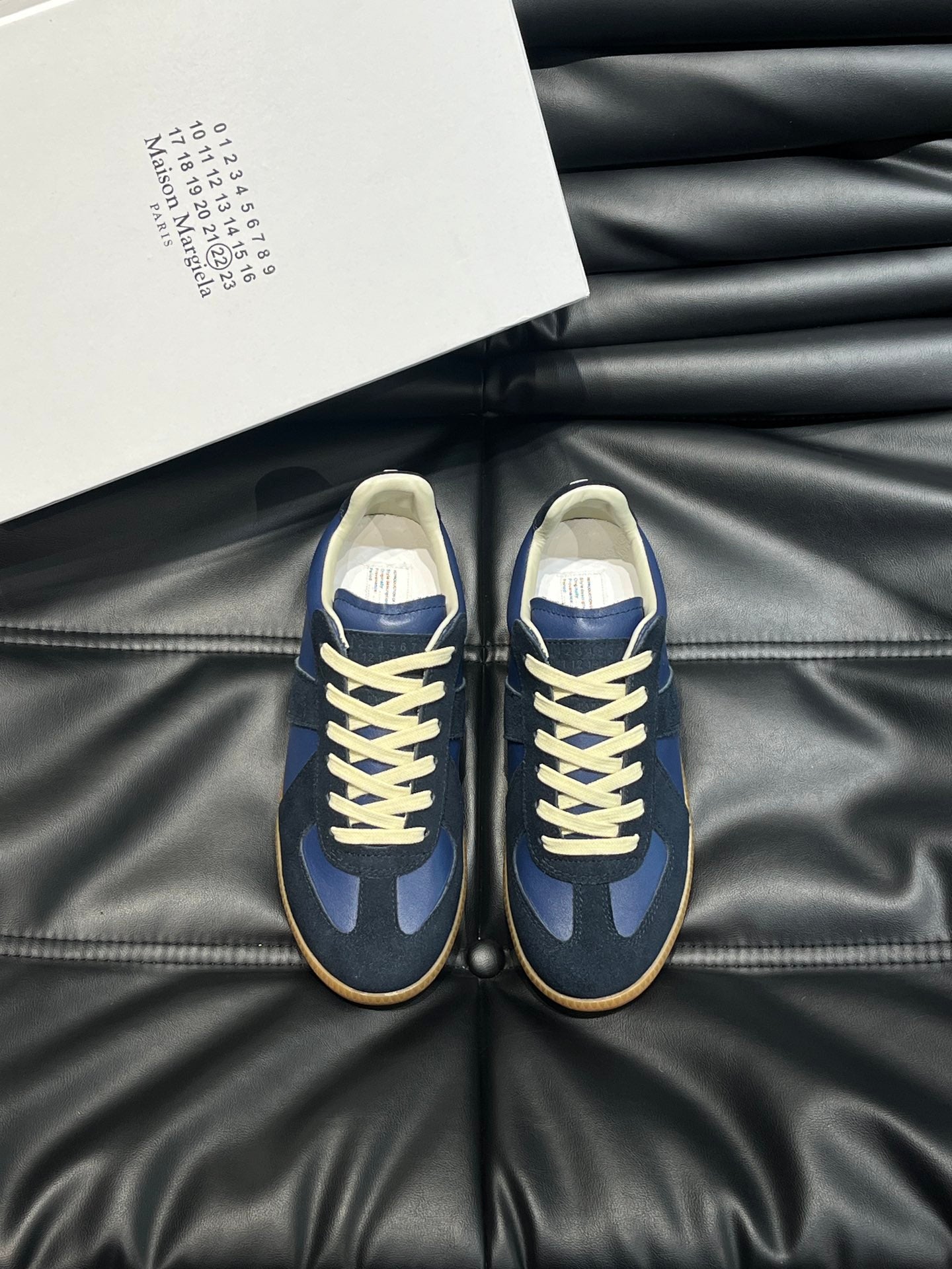 Maison Margiela Trainers Albastru - prezentare produs