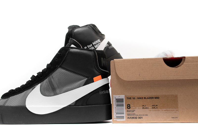 Off Alb X Nike Blazer Negru Pantofi sport - prezentare produs