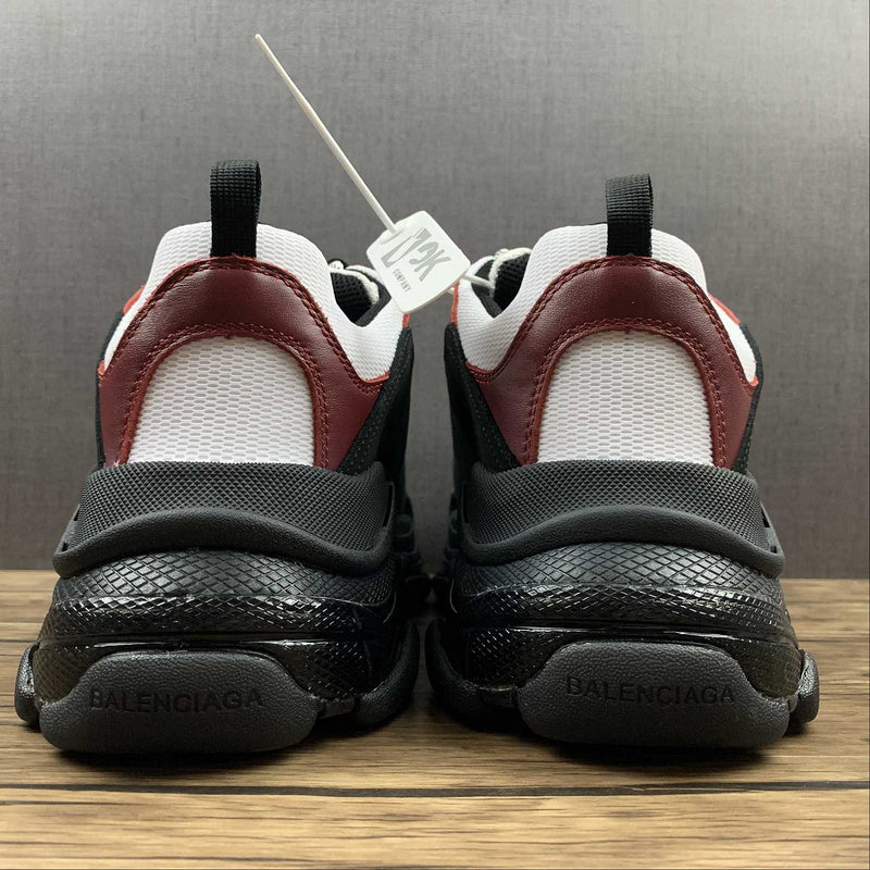 Balenciaga Triple S Bordo Pantofi sport - prezentare produs