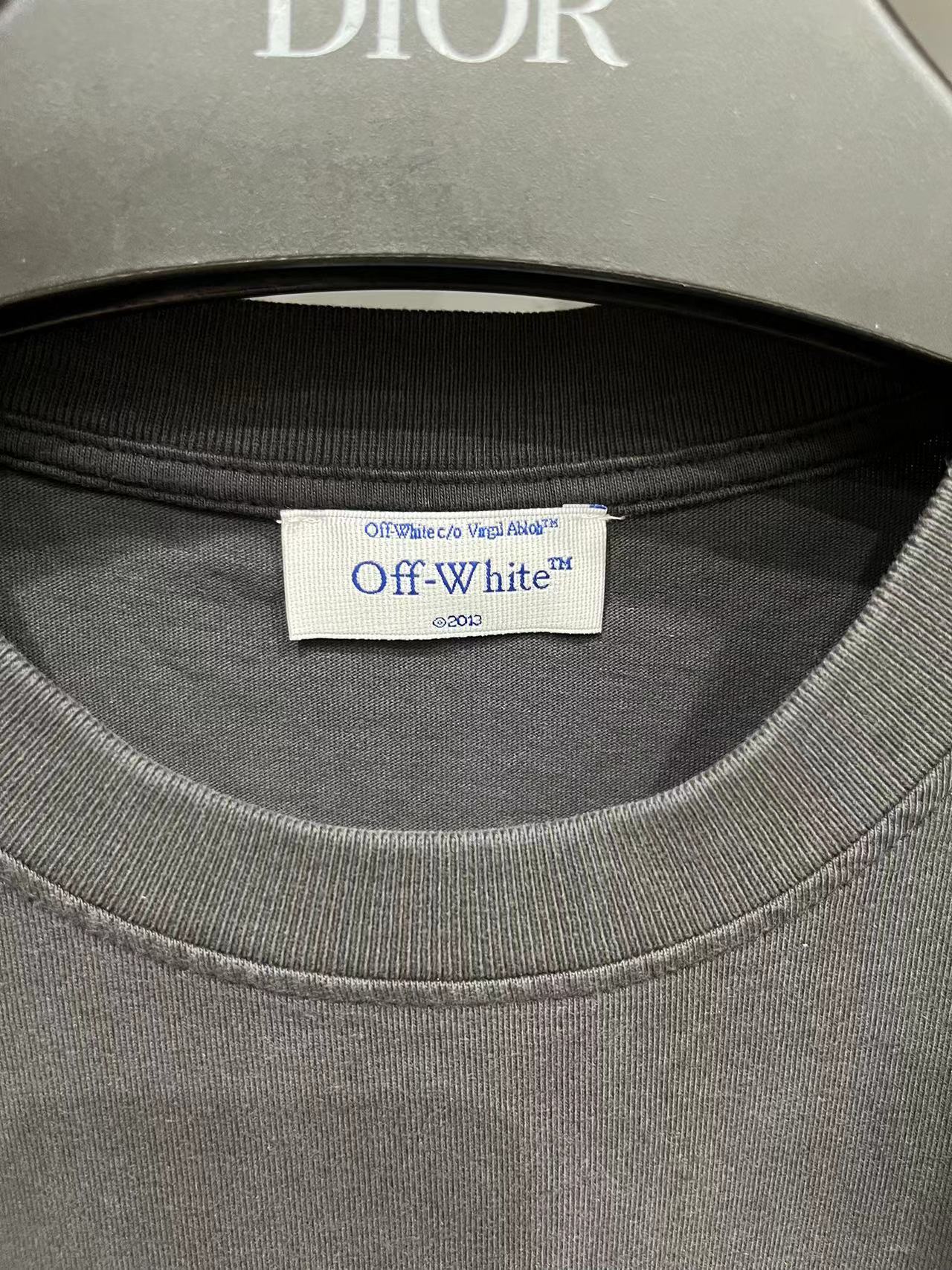 Off-White Off-White T Cămașă F04 - prezentare produs