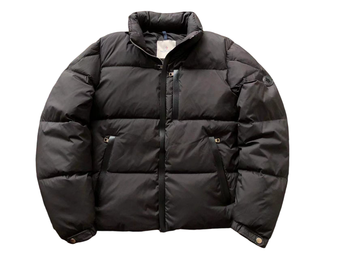 Moncler Down Geacă - prezentare produs