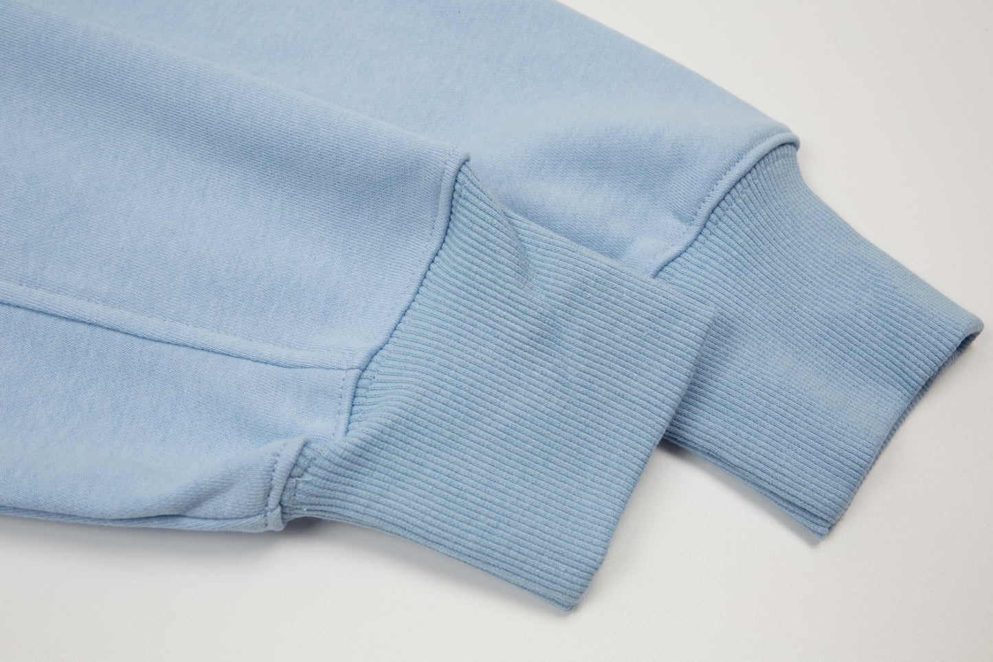 Ami Paris Hanorac Baby Albastru - prezentare produs