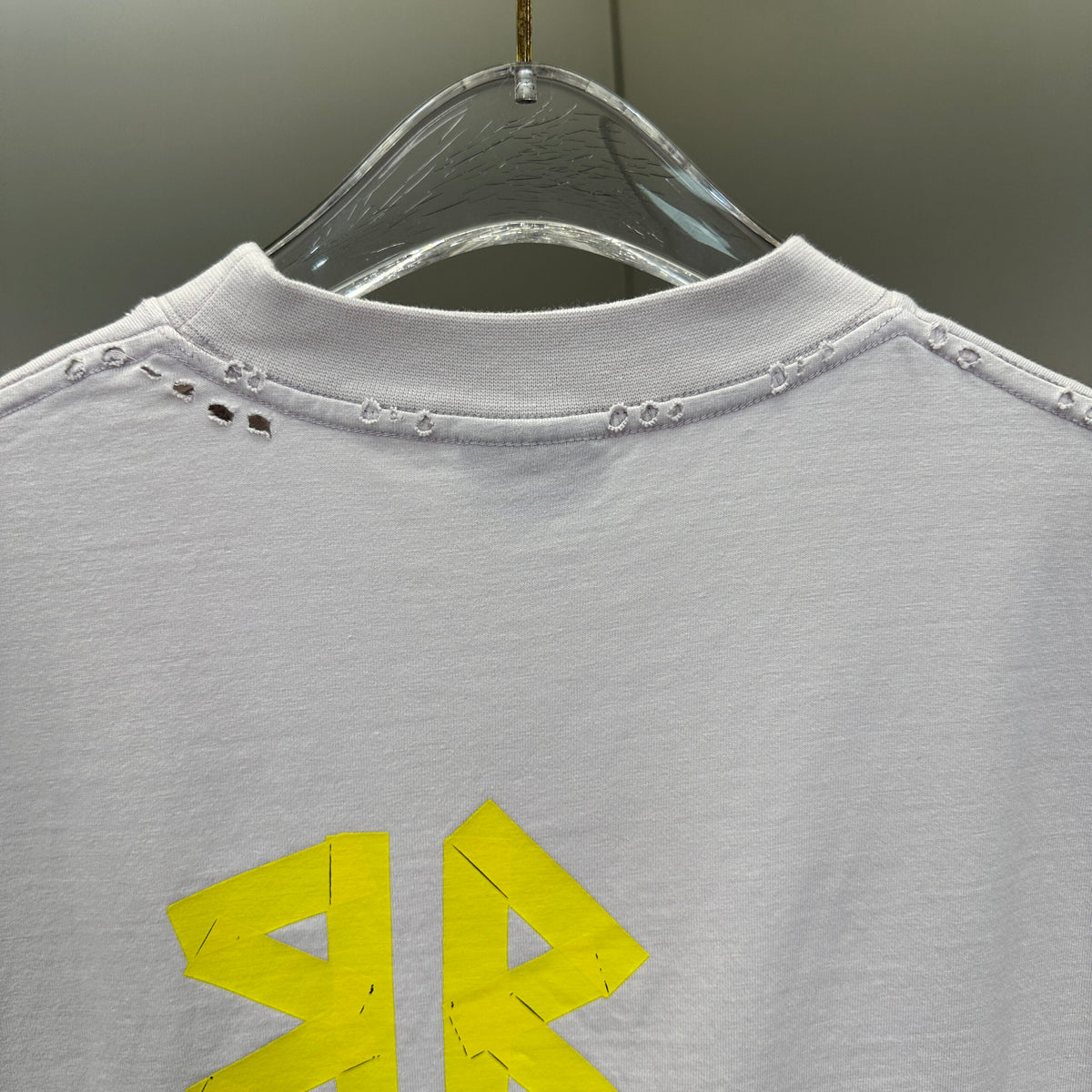 Balenciaga T Cămașă Exclusive - prezentare produs
