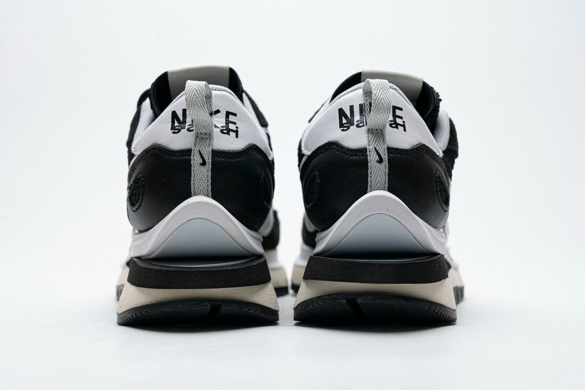 Sacai X Nike Pegasus Vaporfly Villain Negru Alb Pantofi sport - prezentare produs