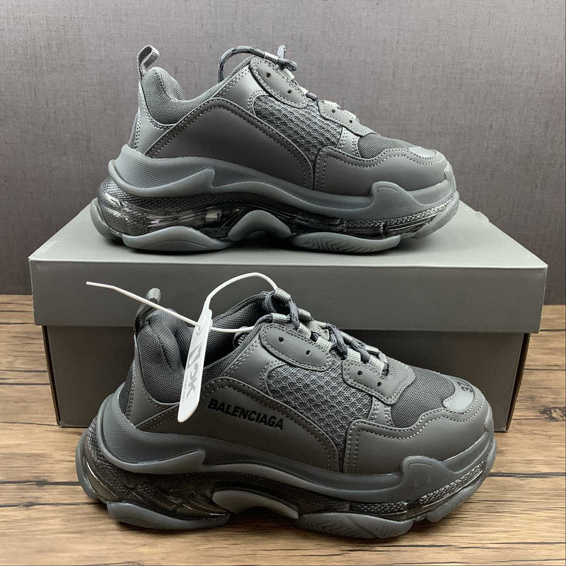 Balenciaga Triple S Gri Pantofi sport - prezentare produs
