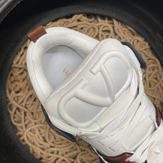 Valentino 5 - prezentare produs