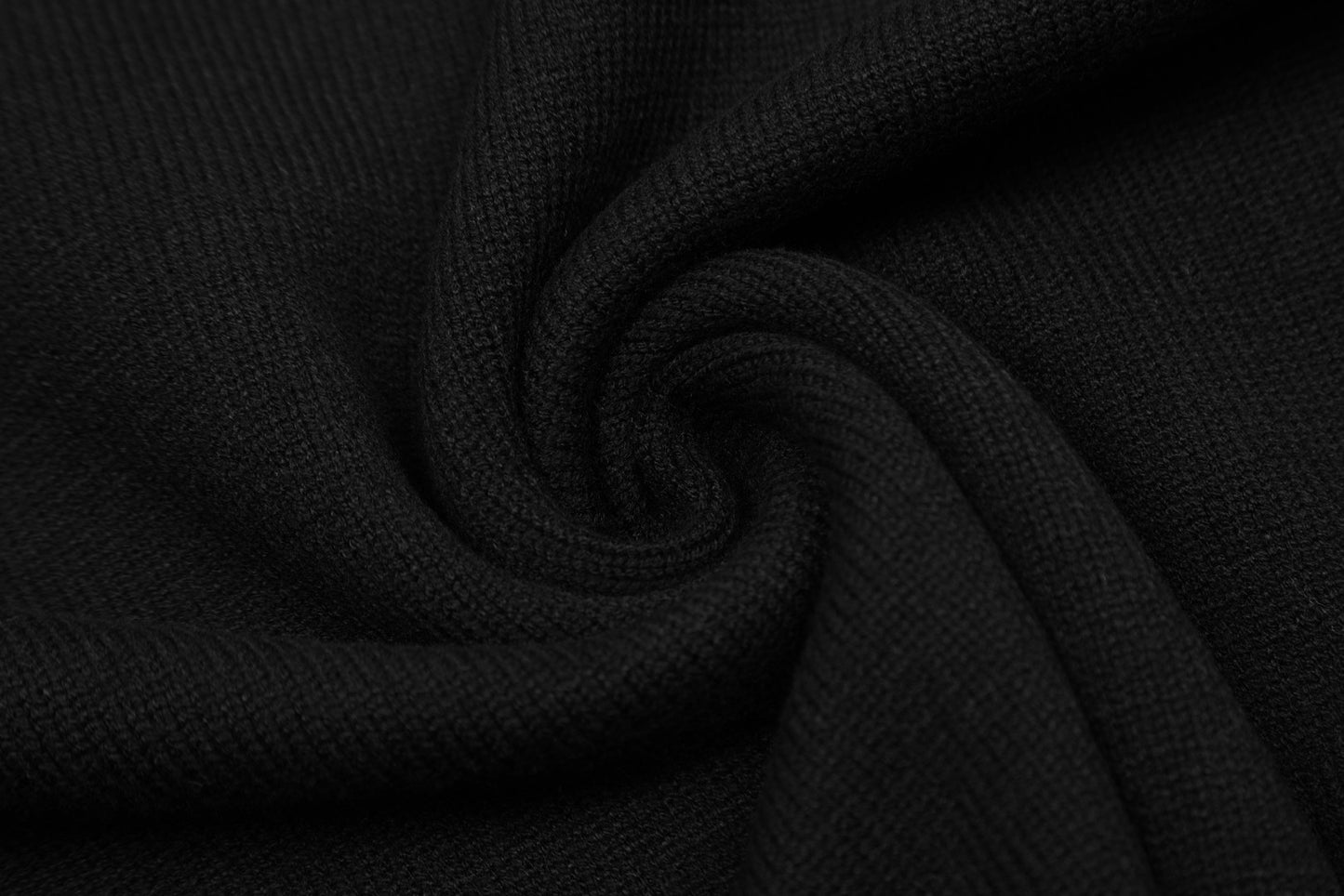 Ami Paris Pulover Negru - prezentare produs