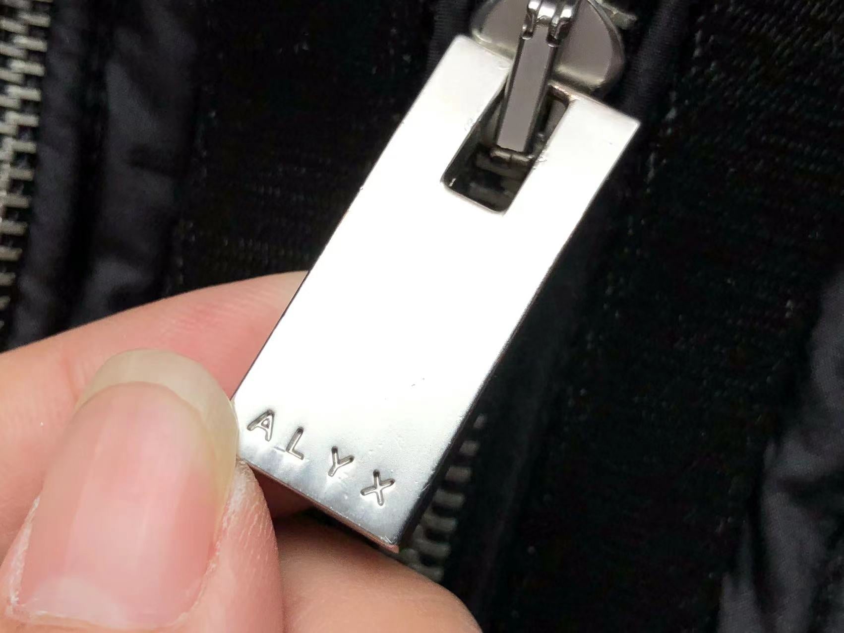 Moncler X Alyx Geacă Removable Hood - prezentare produs
