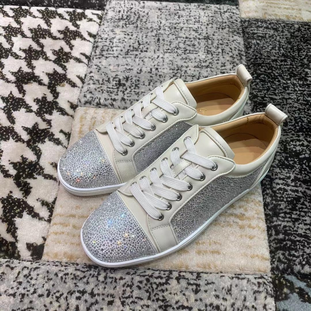Christian Louboutin Alb Diamonds Low - prezentare produs