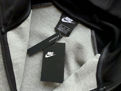 Nike Tech Fleece Gri And Negru Fleece - prezentare produs
