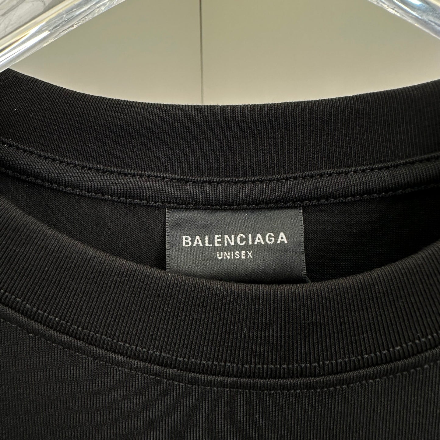 Balenciaga T Cămașă Exclusive - prezentare produs