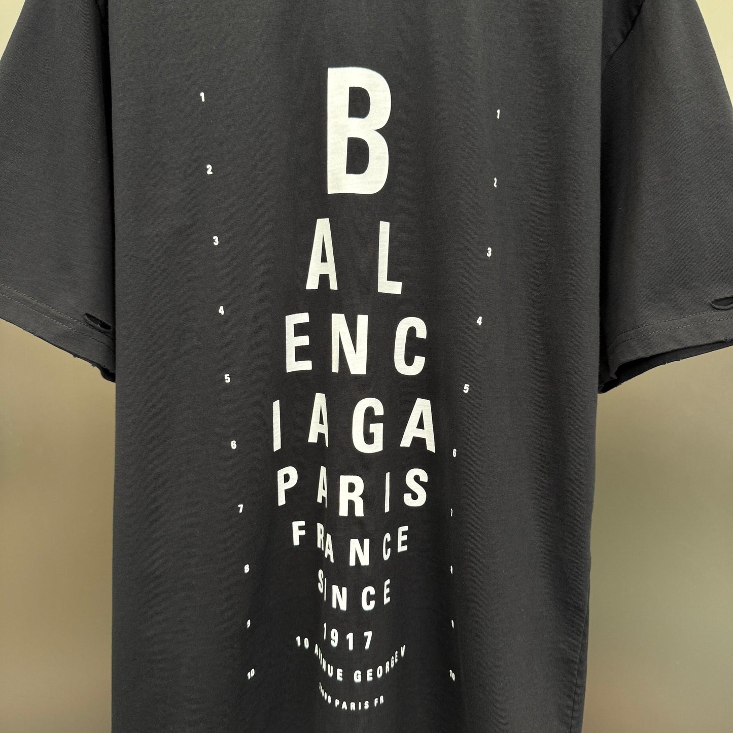 Balenciaga T Cămașă Exclusive - prezentare produs