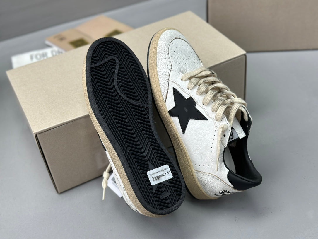 Golden Goose Deluxe G38 Pantofi sport - prezentare produs