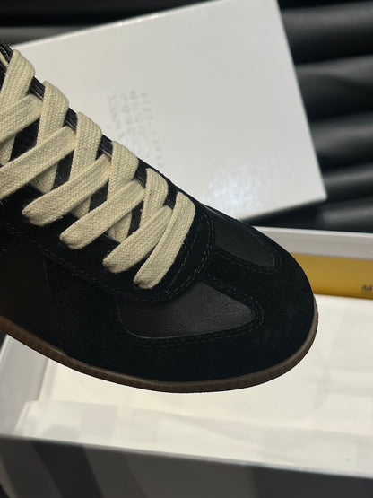 Maison Margiela Trainers Negru - prezentare produs