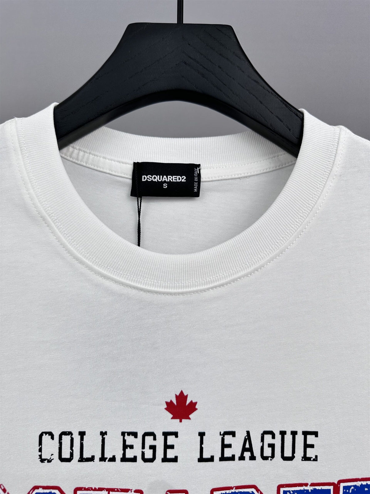 Dsquared2 T Cămașă Dt020 - prezentare produs