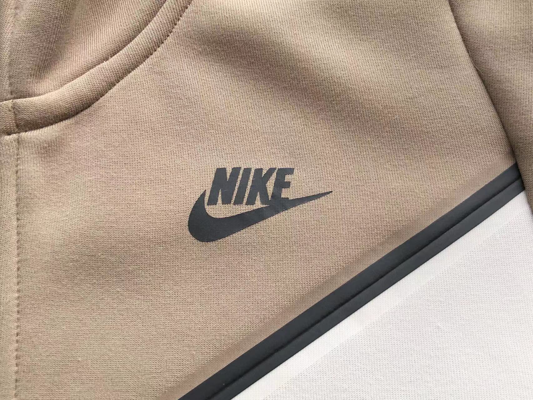 Nike Tech Fleece Crem Alb Fleece - prezentare produs
