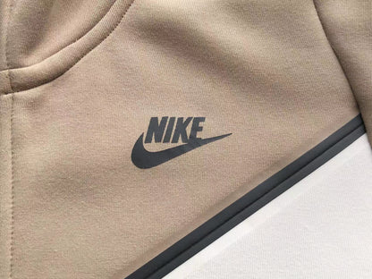 Nike Tech Fleece Crem Alb Fleece - prezentare produs