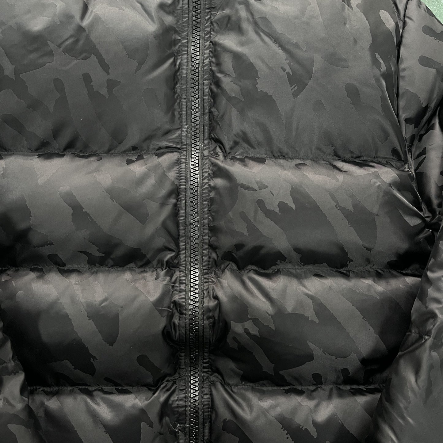 Trapstar Jacquard Puffer Geacă - prezentare produs