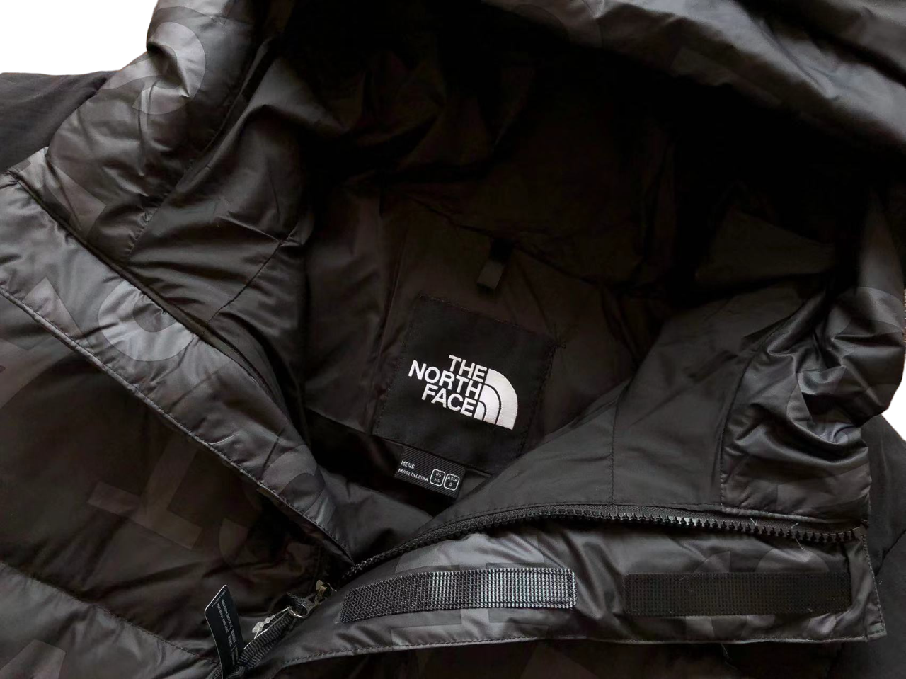 The North Face Geacă Hold Fast All Storms Pass - prezentare produs