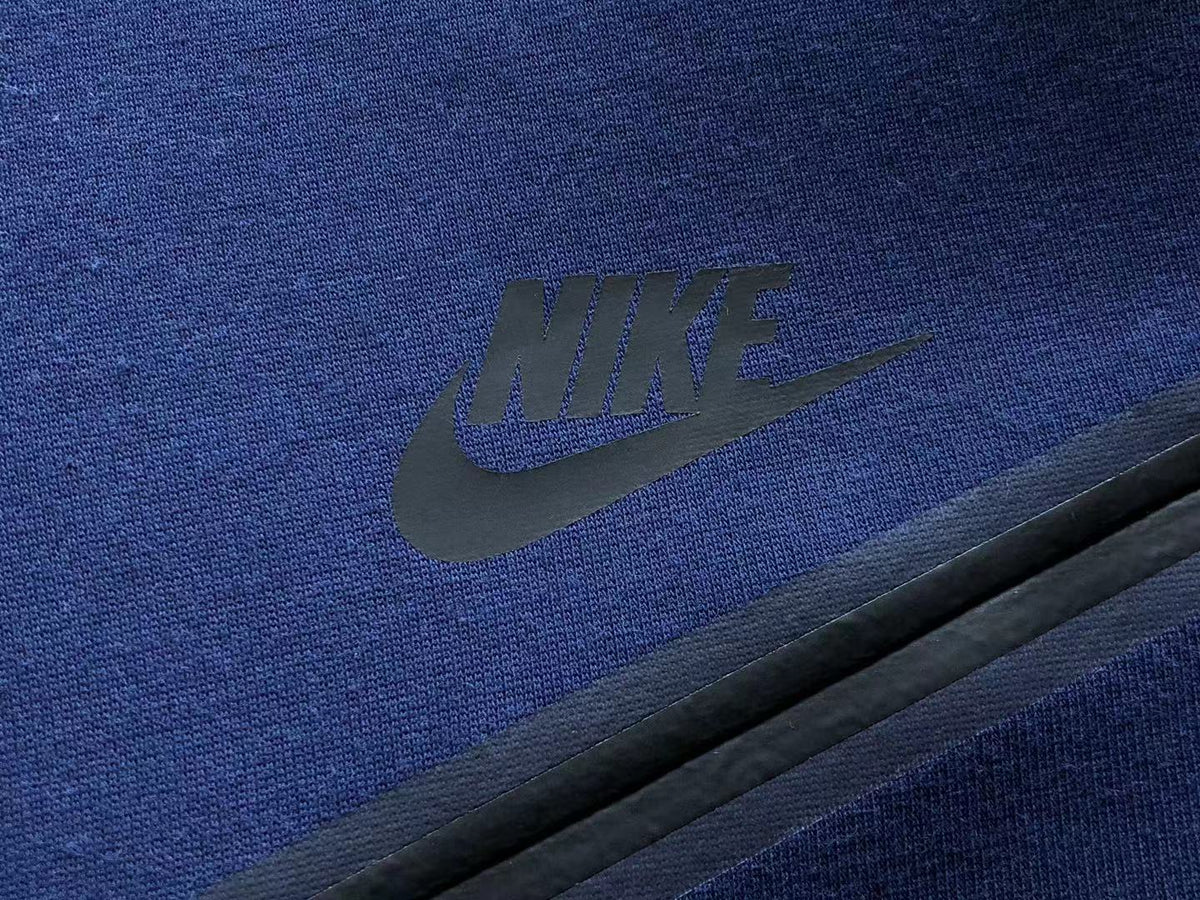 Nike Tech Fleece Night Albastru Fleece - prezentare produs