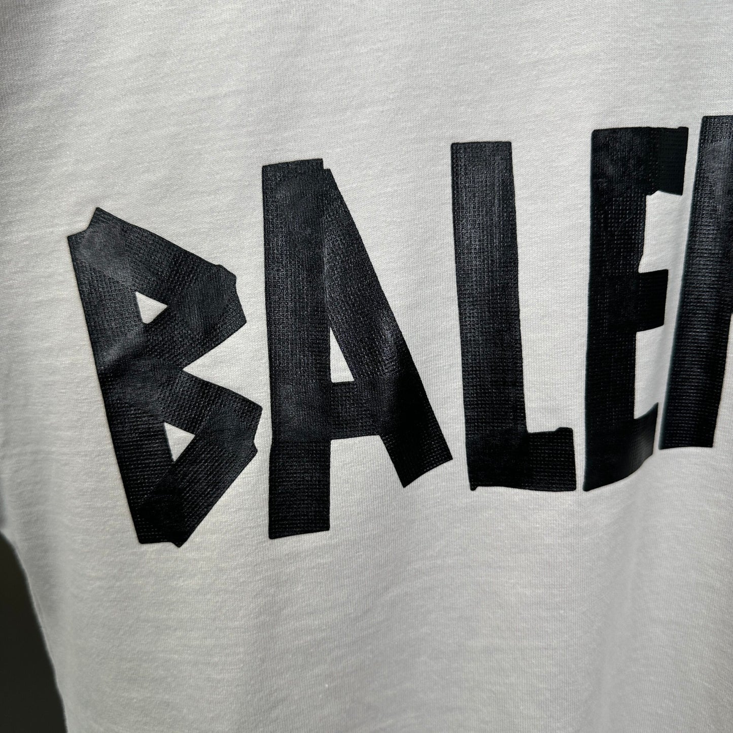 Balenciaga T Cămașă Exclusive - prezentare produs