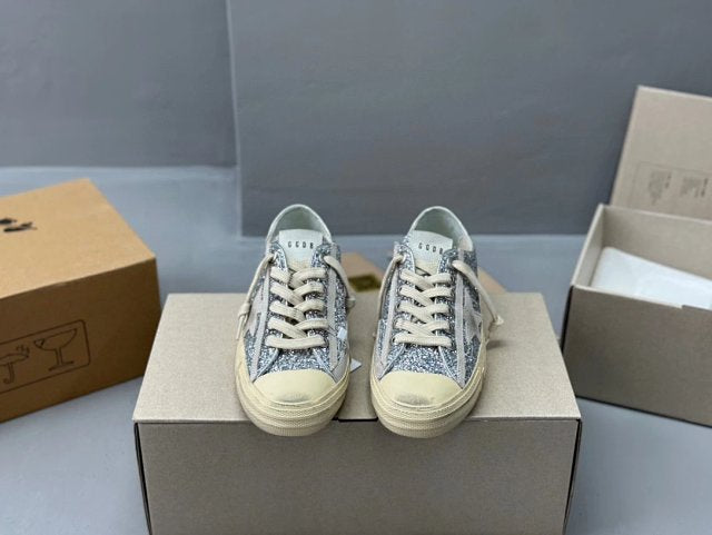 Golden Goose Deluxe G26 Pantofi sport - prezentare produs