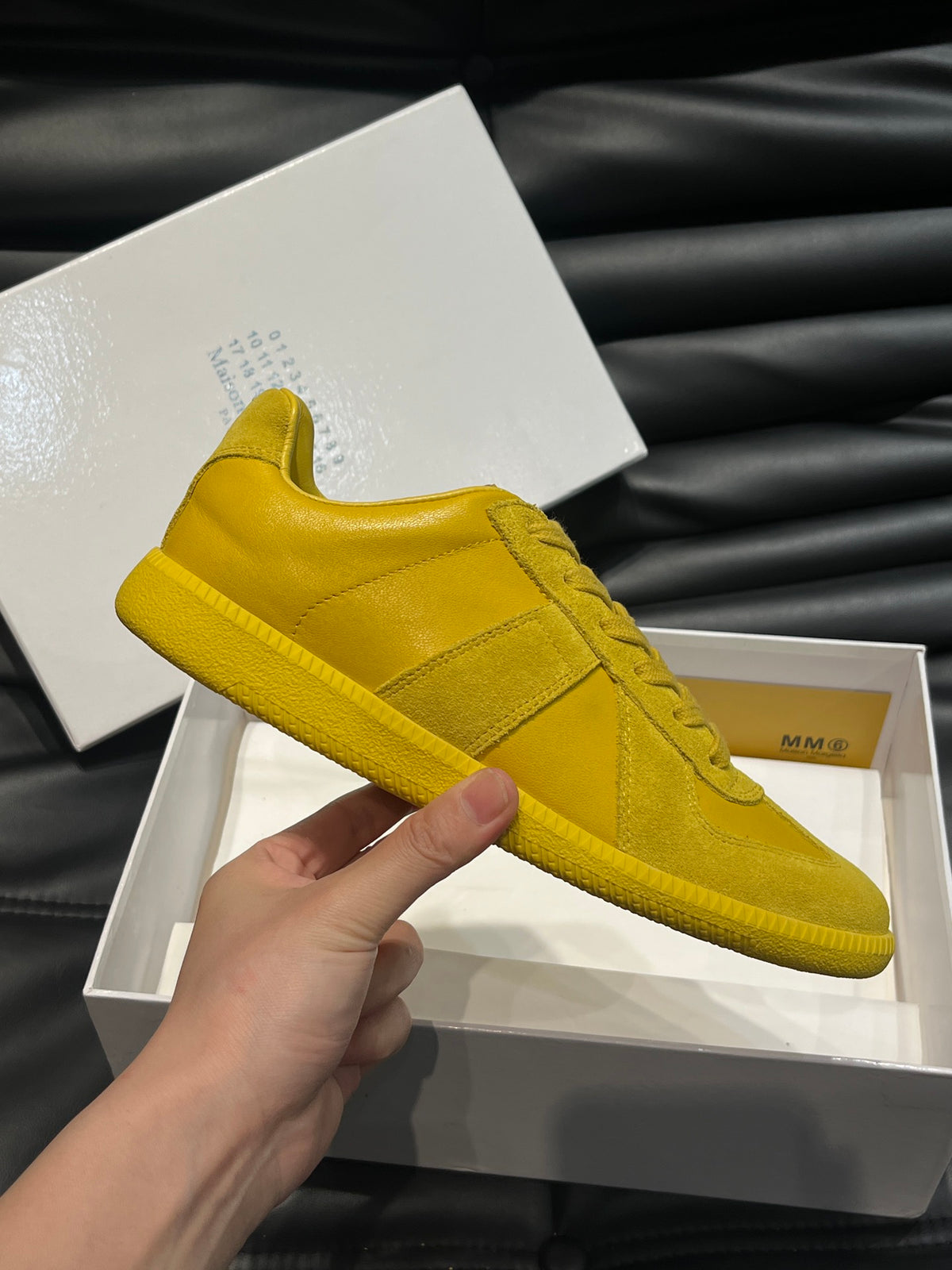 Maison Margiela Trainers Galben - prezentare produs