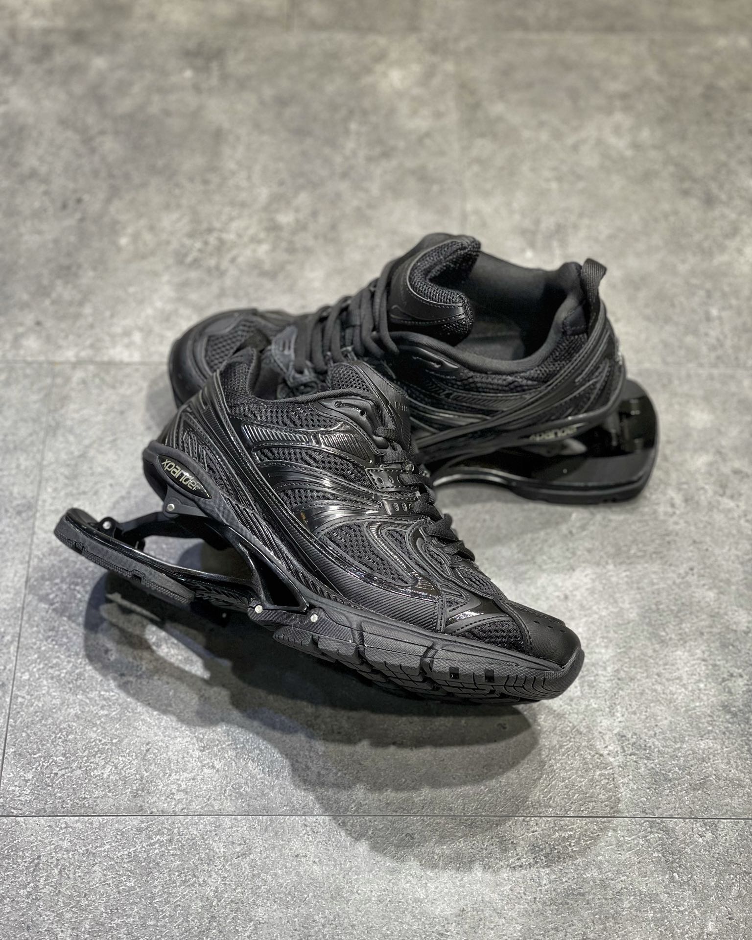 Balenciaga X Pande Negru Pantofi sport - prezentare produs