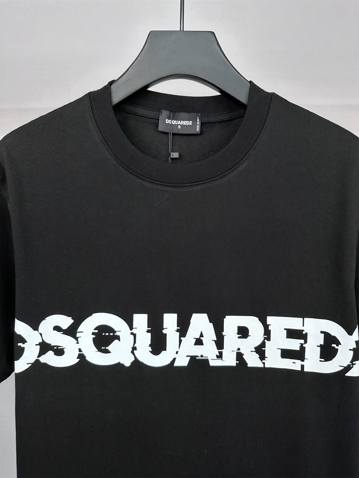 Dsquared2 T Cămașă Dt035 - prezentare produs