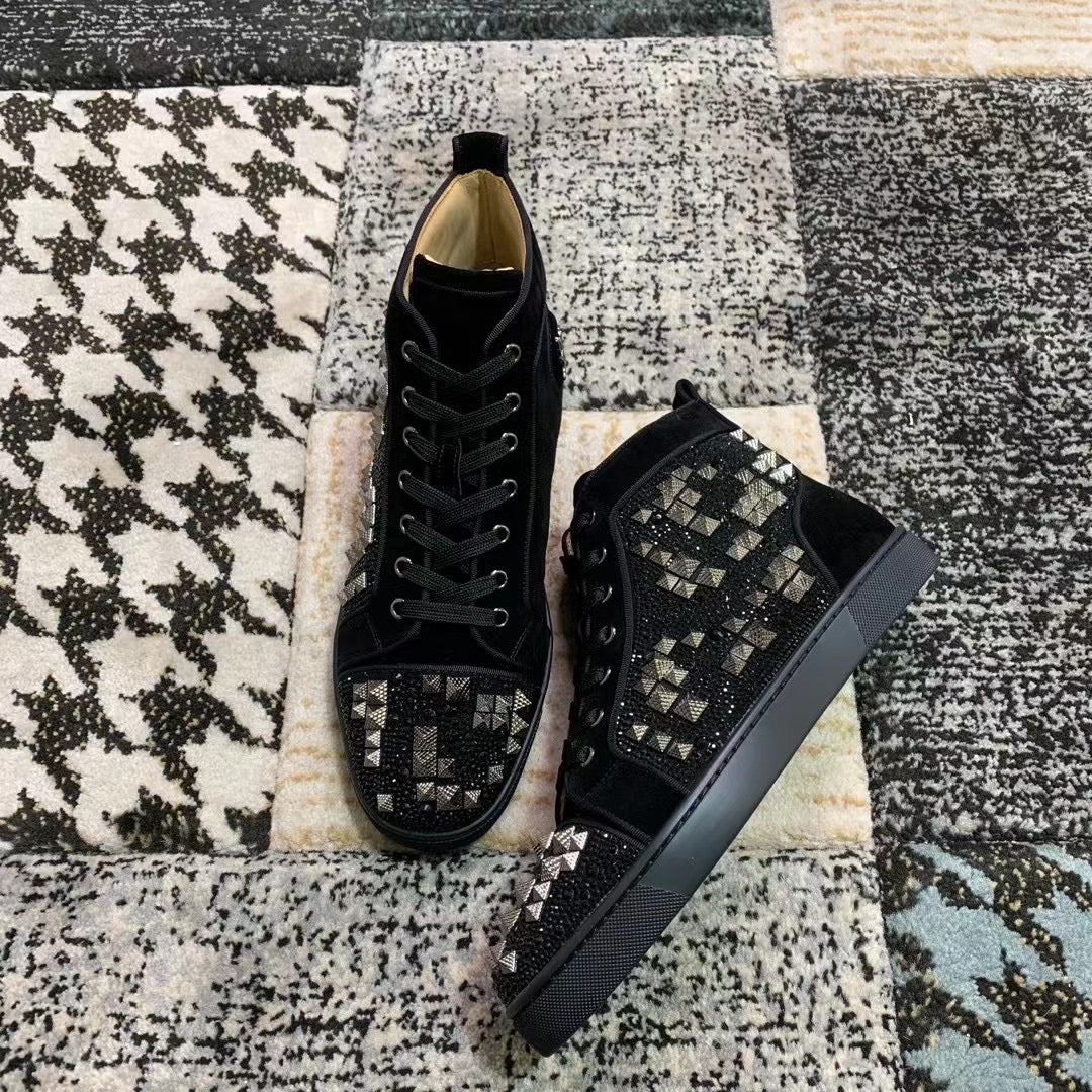 Christian Louboutin Negru Diamonds High - prezentare produs