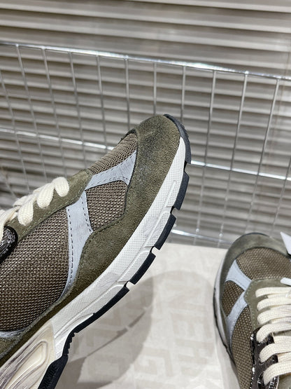 Golden Goose Deluxe G67 Pantofi sport - prezentare produs
