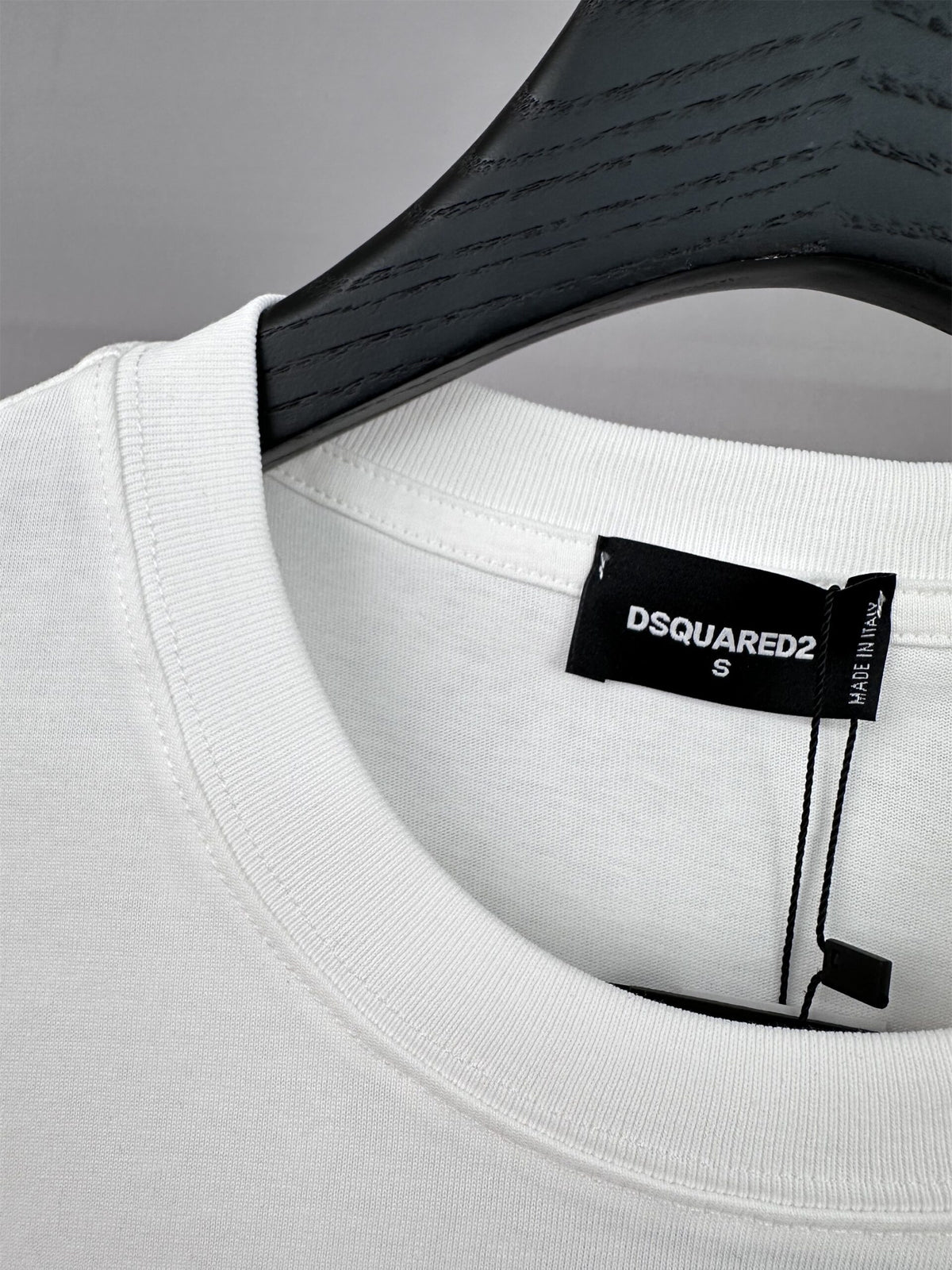 Dsquared2 T Cămașă Dt023 - prezentare produs