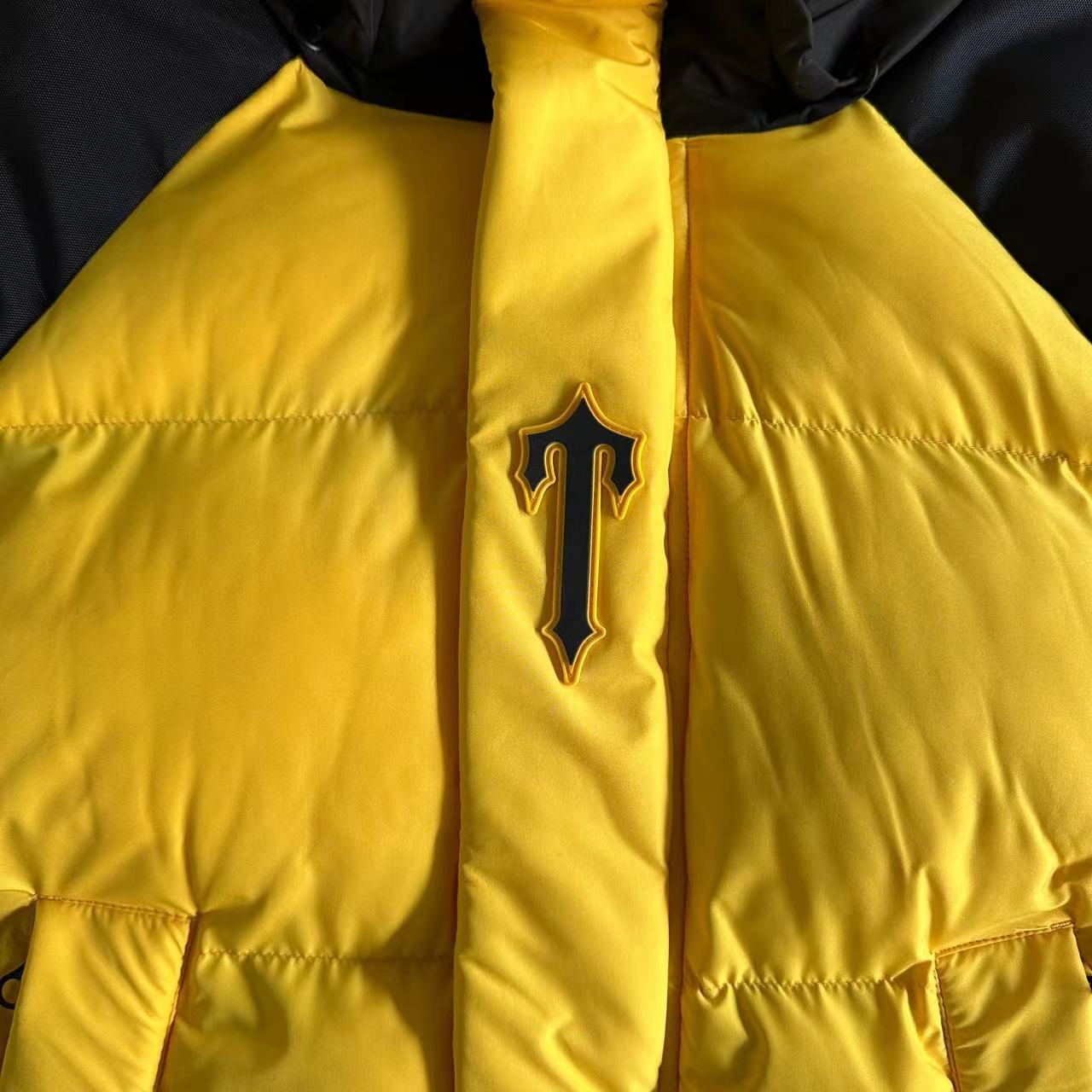 Trapstar Geacă Arch Puffer Geacă Negru Galben New Colecție - prezentare produs
