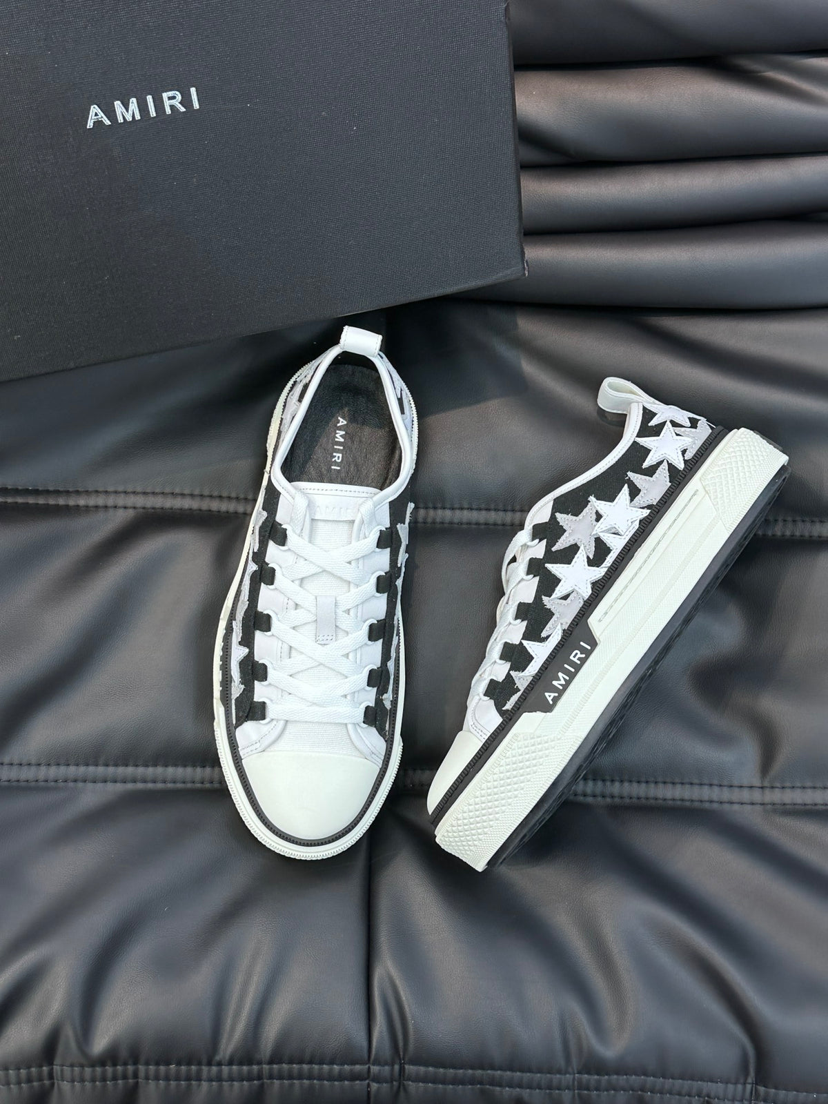 Amiri Negru Alb Pânză - prezentare produs