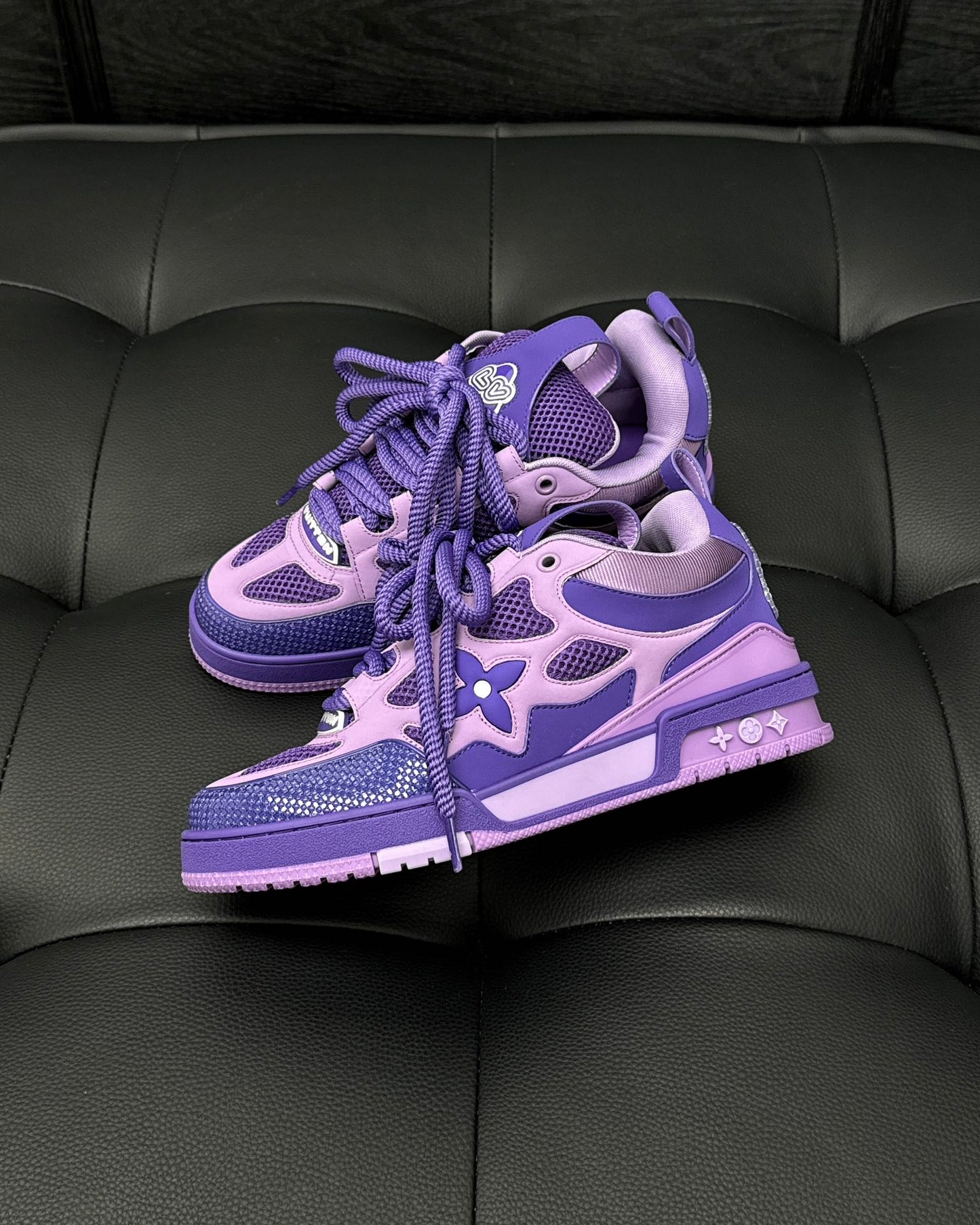 Louis Vuitton LV Skate Violet - prezentare produs