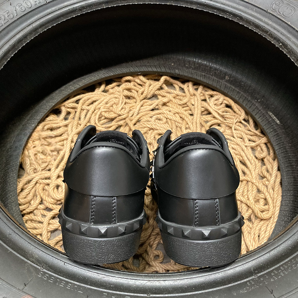 Valentino Rockstud Negru Argintiu Pantofi sport - prezentare produs