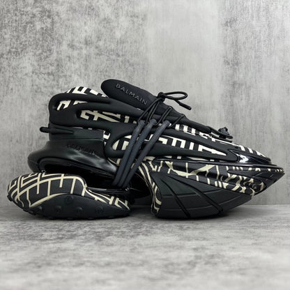 Balmain Unicorn Pattern - prezentare produs