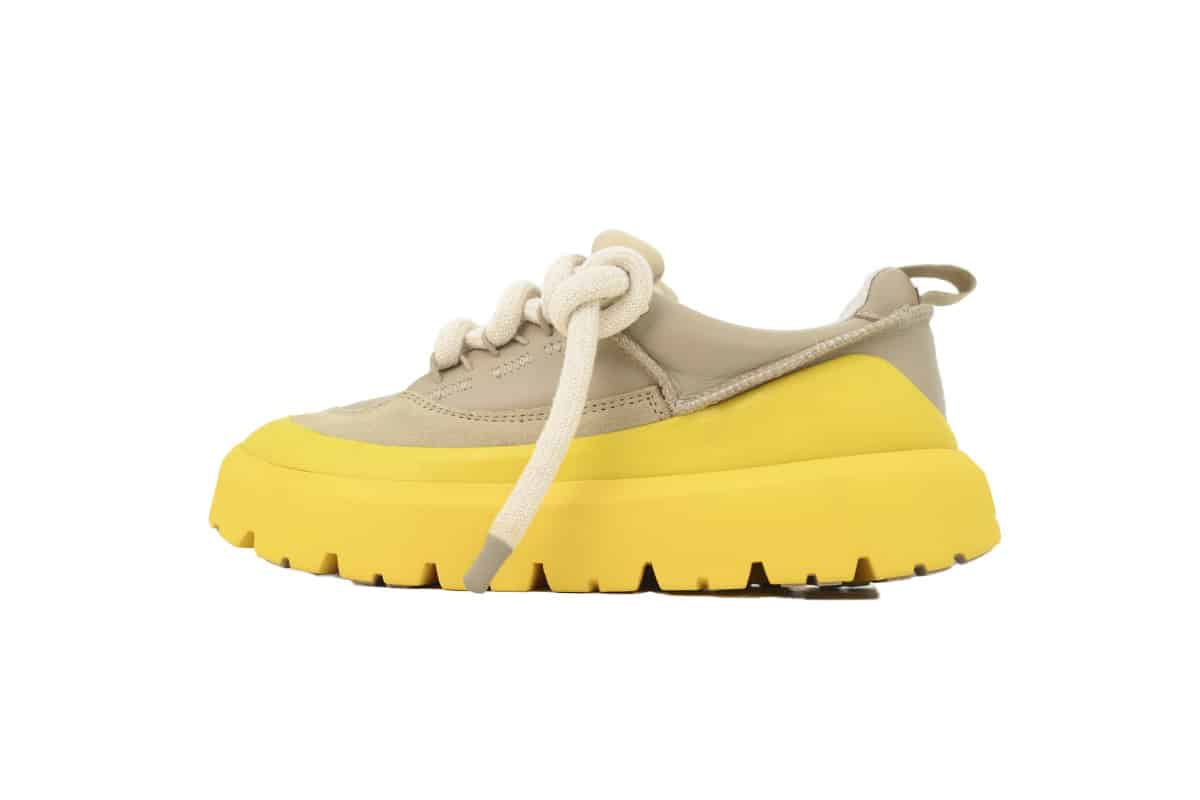 UGG Clasic Hybrid - prezentare produs