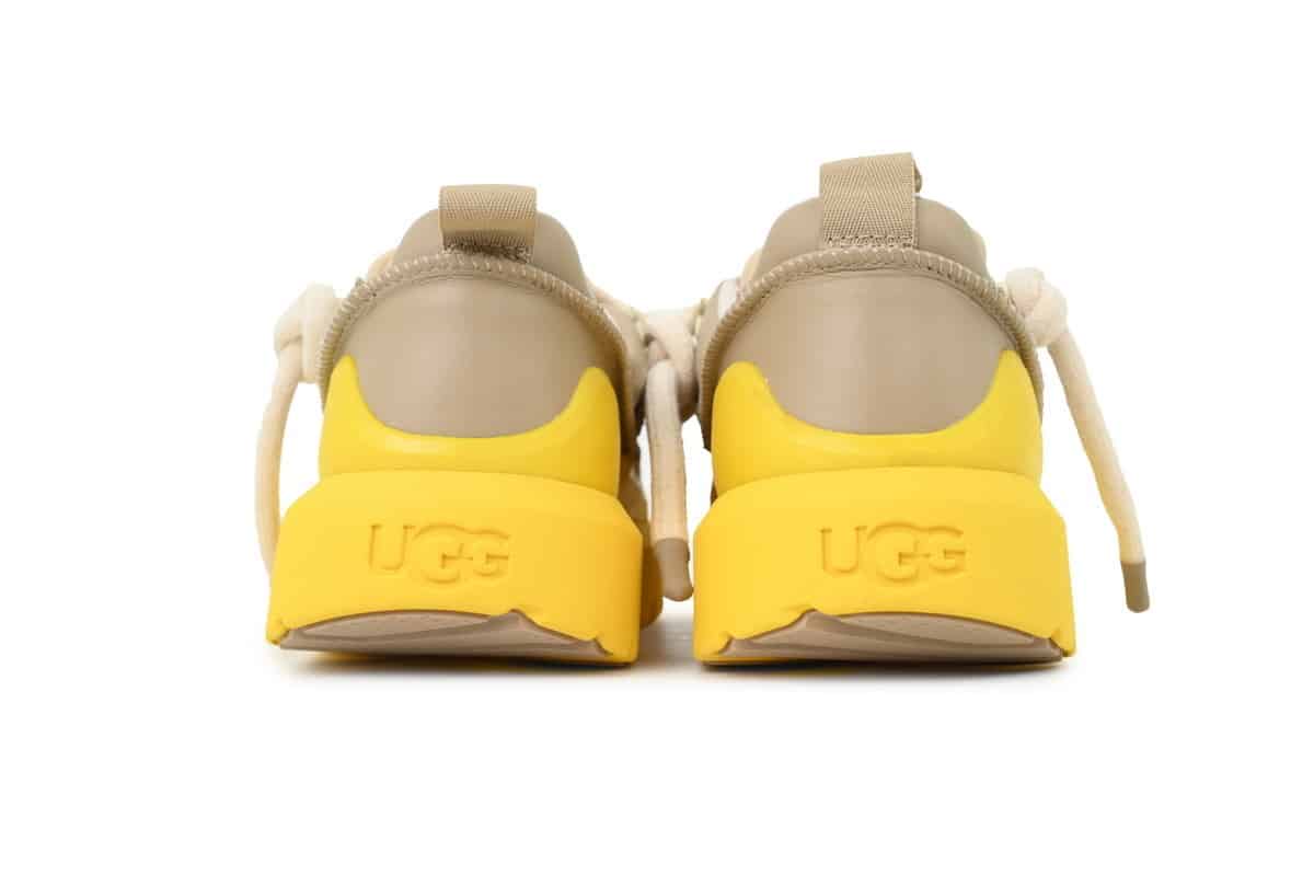 UGG Clasic Hybrid Ghete - prezentare produs