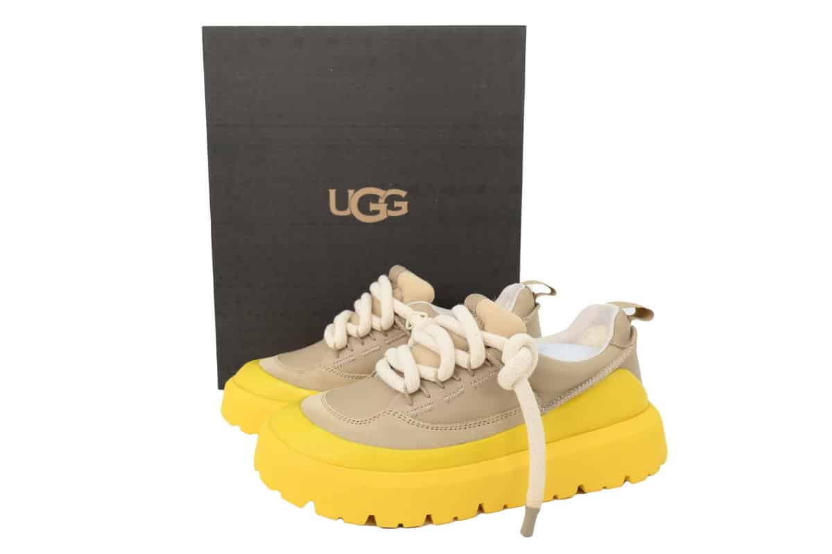 UGG Clasic Hybrid Ghete - prezentare produs