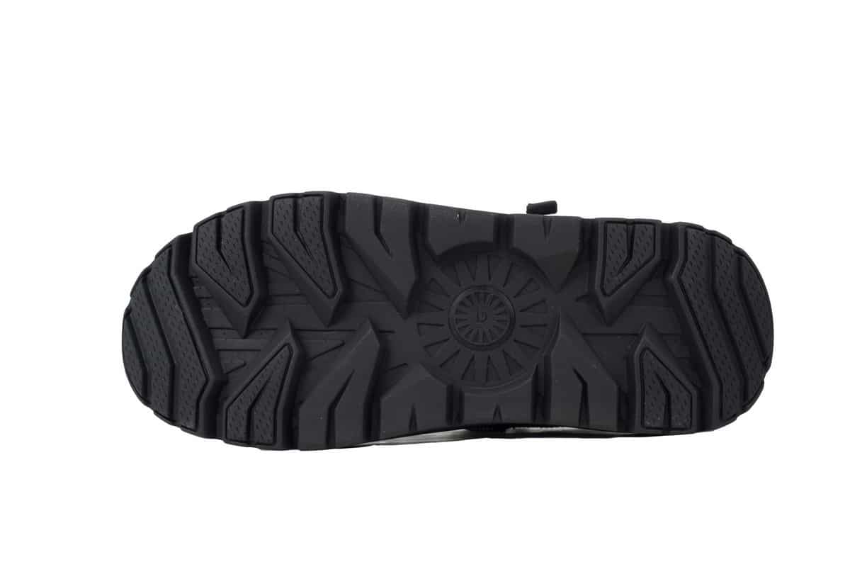 UGG Clasic Hybrid Ghete - prezentare produs