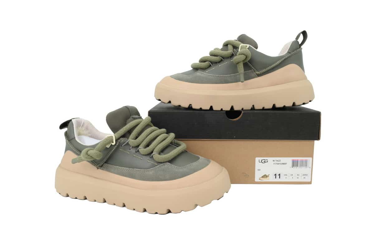 UGG Clasic Hybrid Ghete - prezentare produs