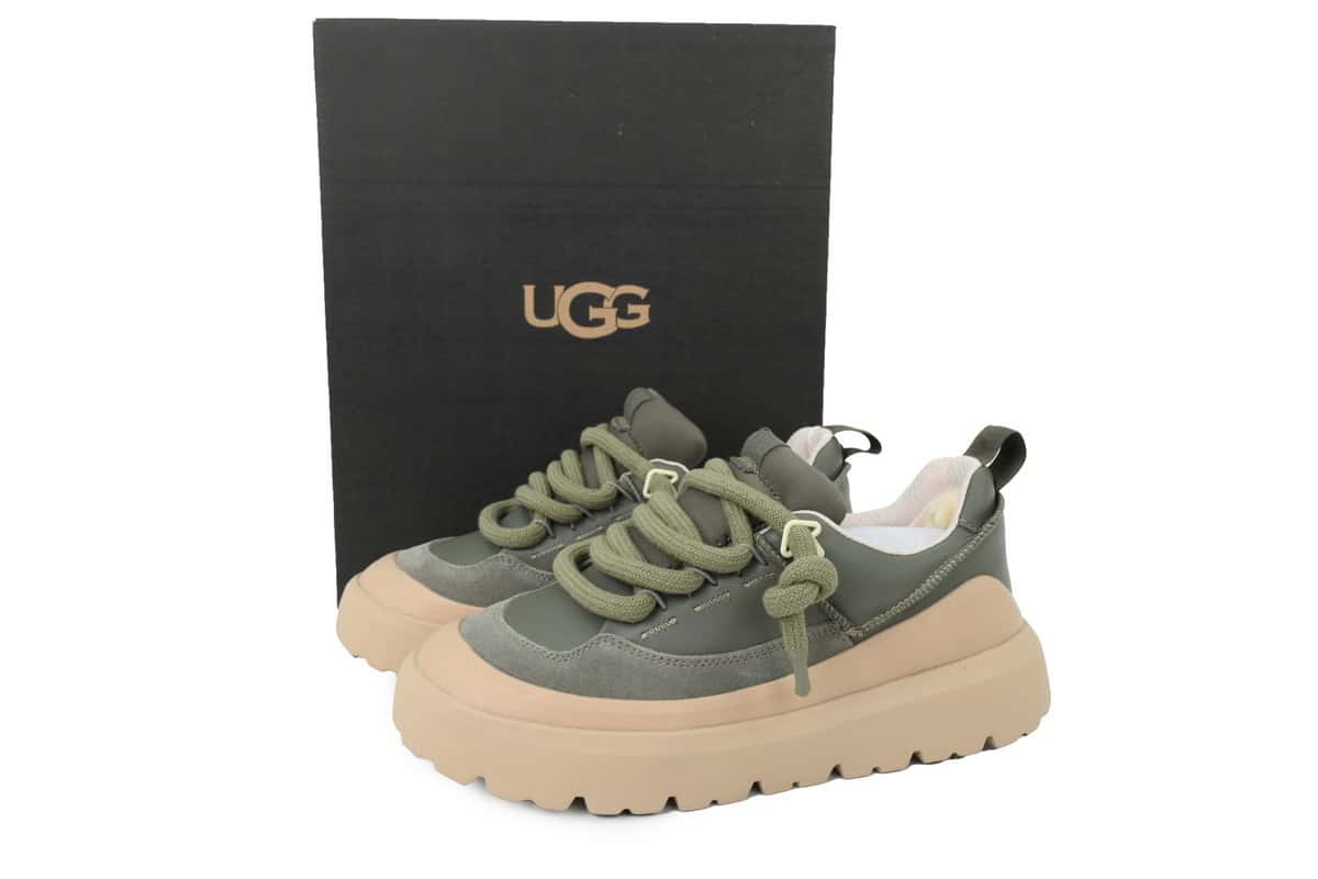 UGG Clasic Hybrid Ghete - prezentare produs