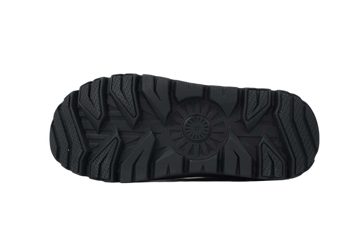 UGG Clasic Hybrid Ghete - prezentare produs