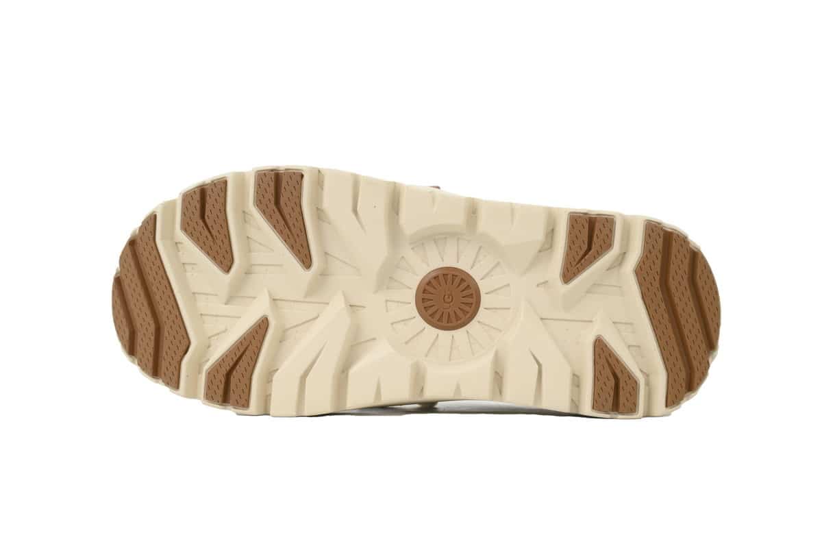 UGG Clasic Hybrid - prezentare produs