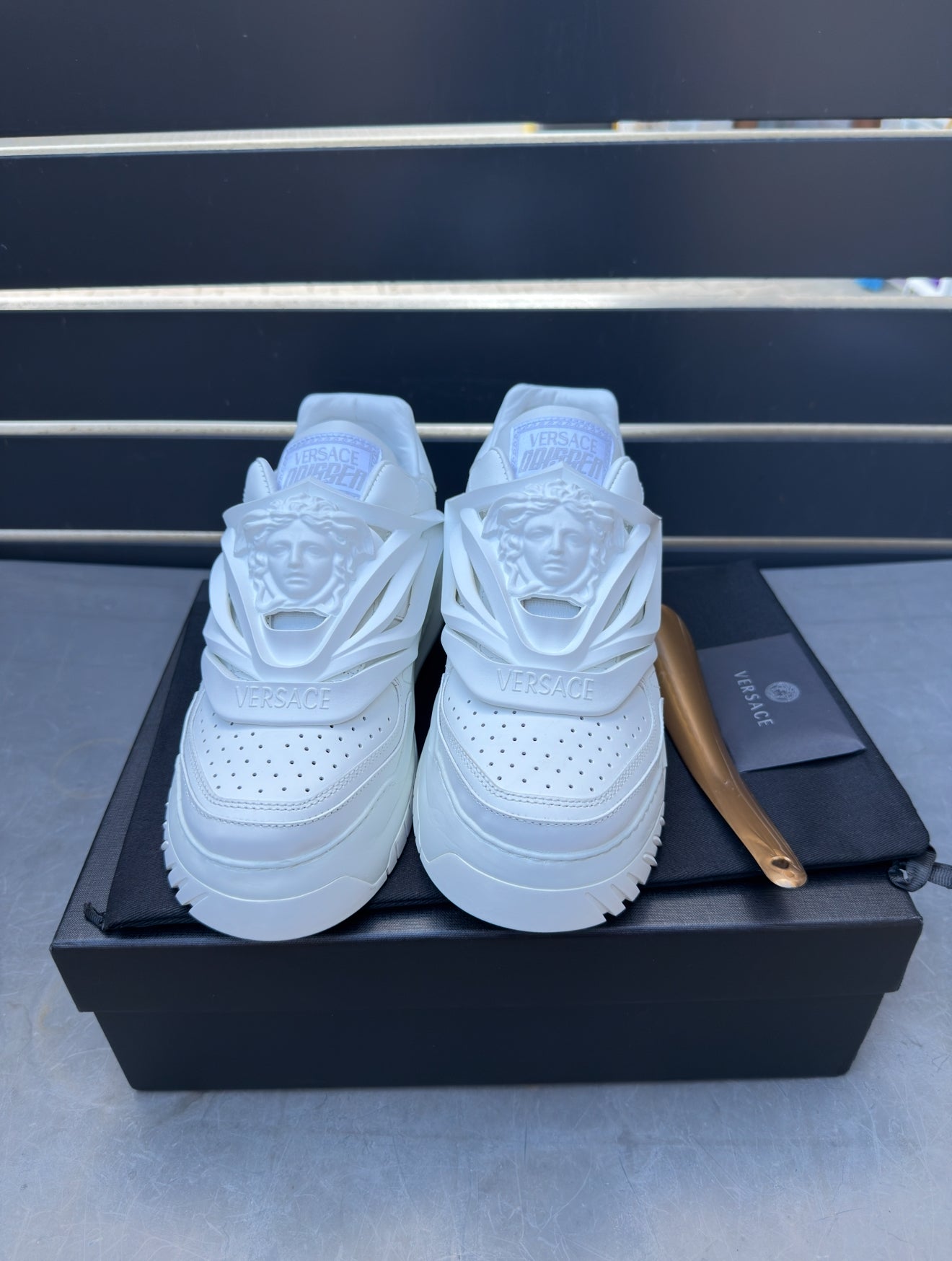 Versace Odissea Alb L Pantofi sport - prezentare produs