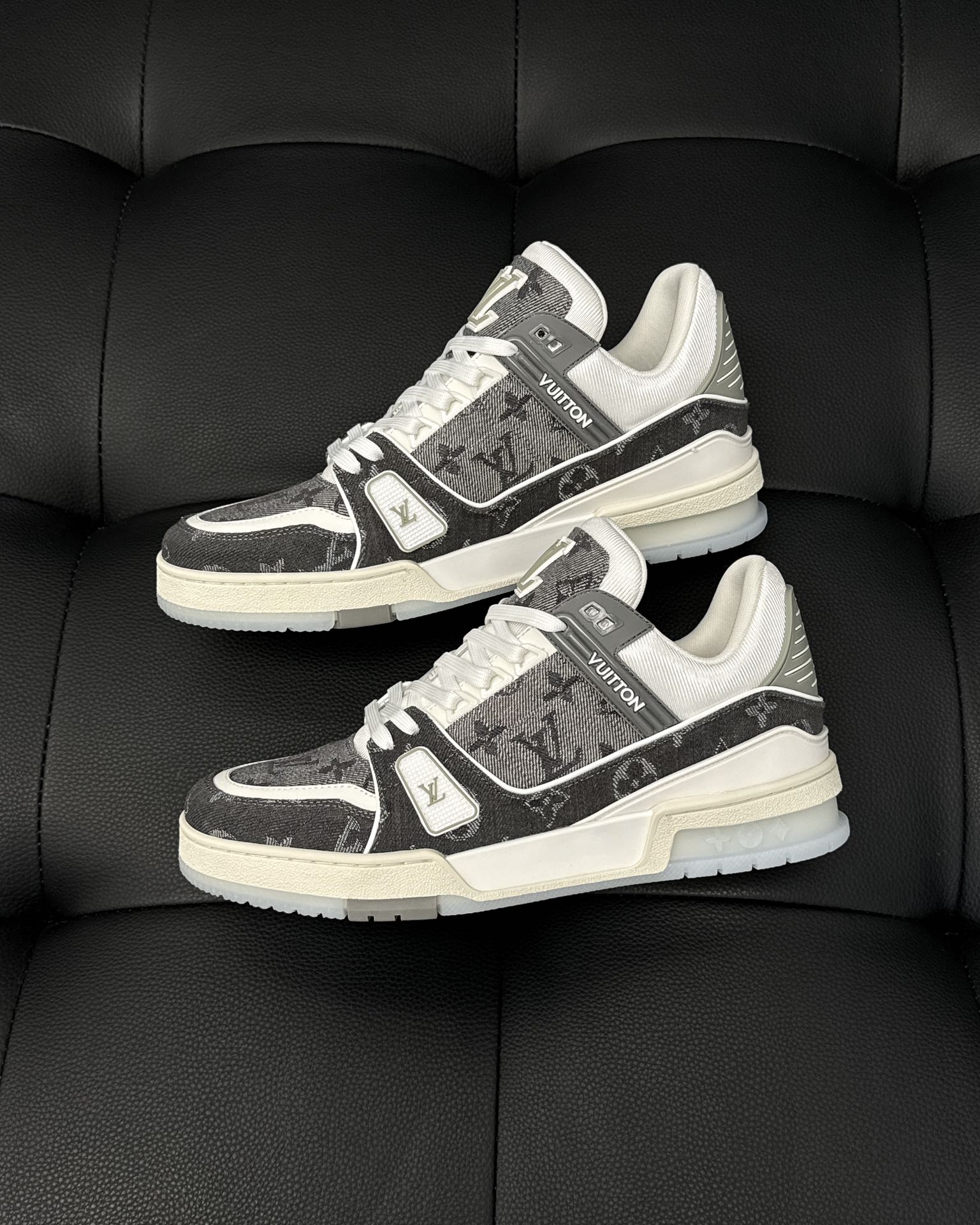 Louis Vuitton LV 600a Gri Pattern Pantofi sport - prezentare produs