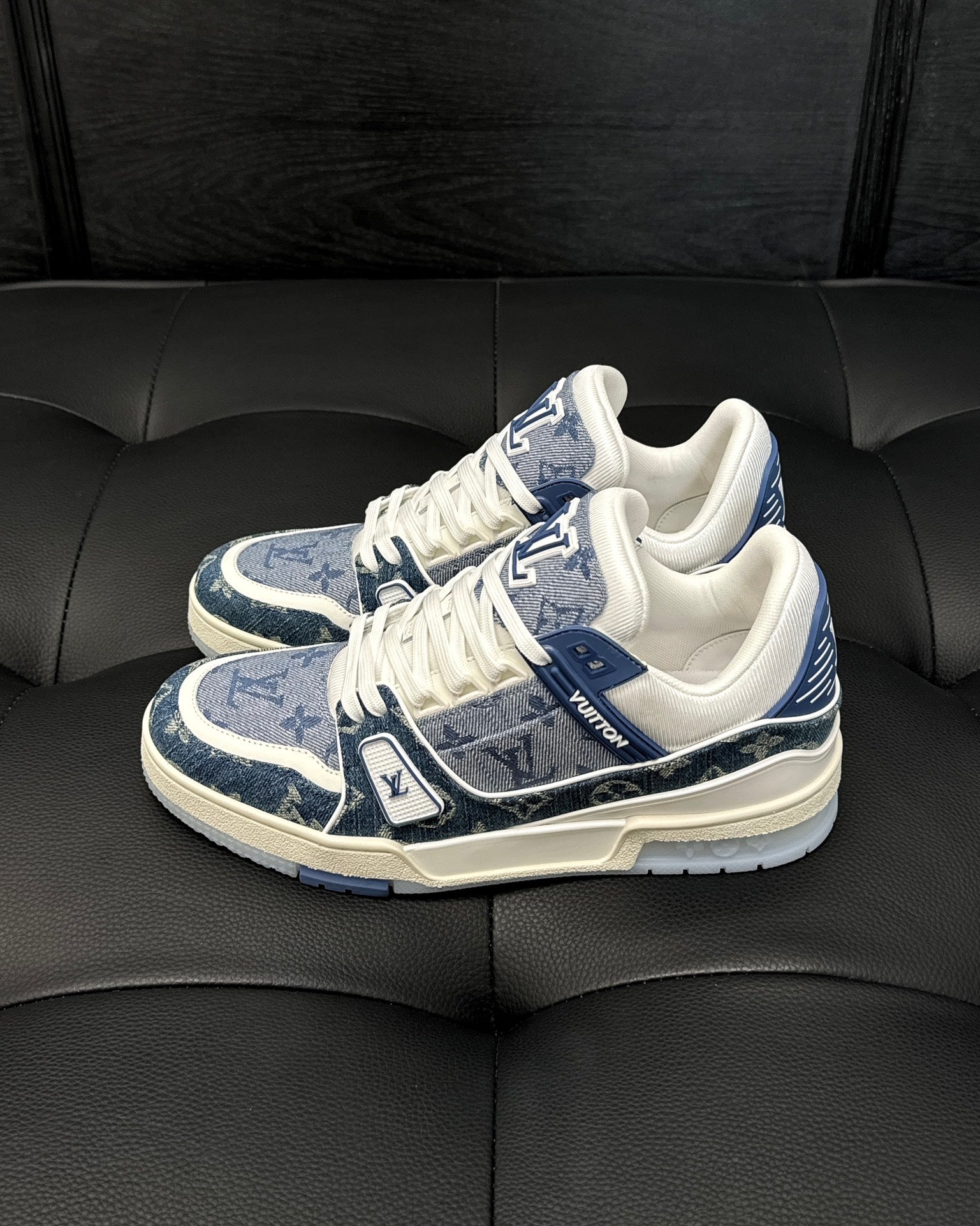 Louis Vuitton LV 600a Denim Pattern Pantofi sport - prezentare produs