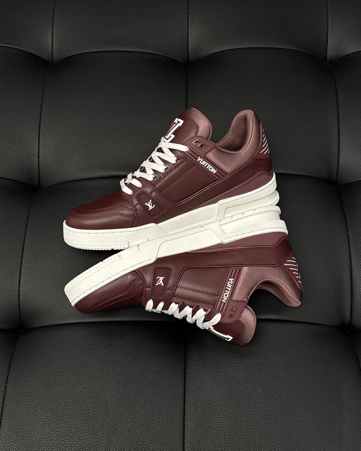 Louis Vuitton LV 600a Bordo Pantofi sport - prezentare produs