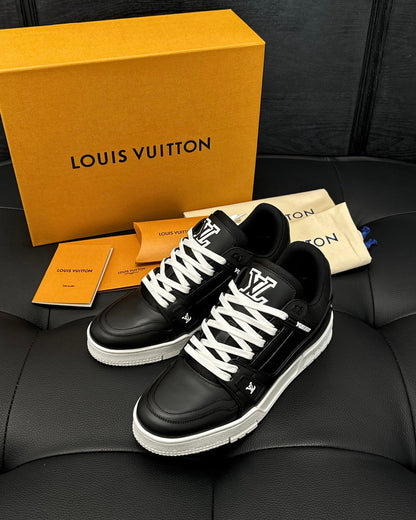 Louis Vuitton LV 600a Negru - prezentare produs